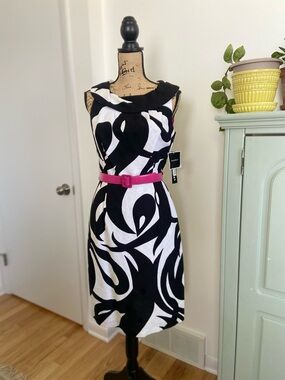 madison leigh Black & White Graphic Midi Dress with Pink Belt